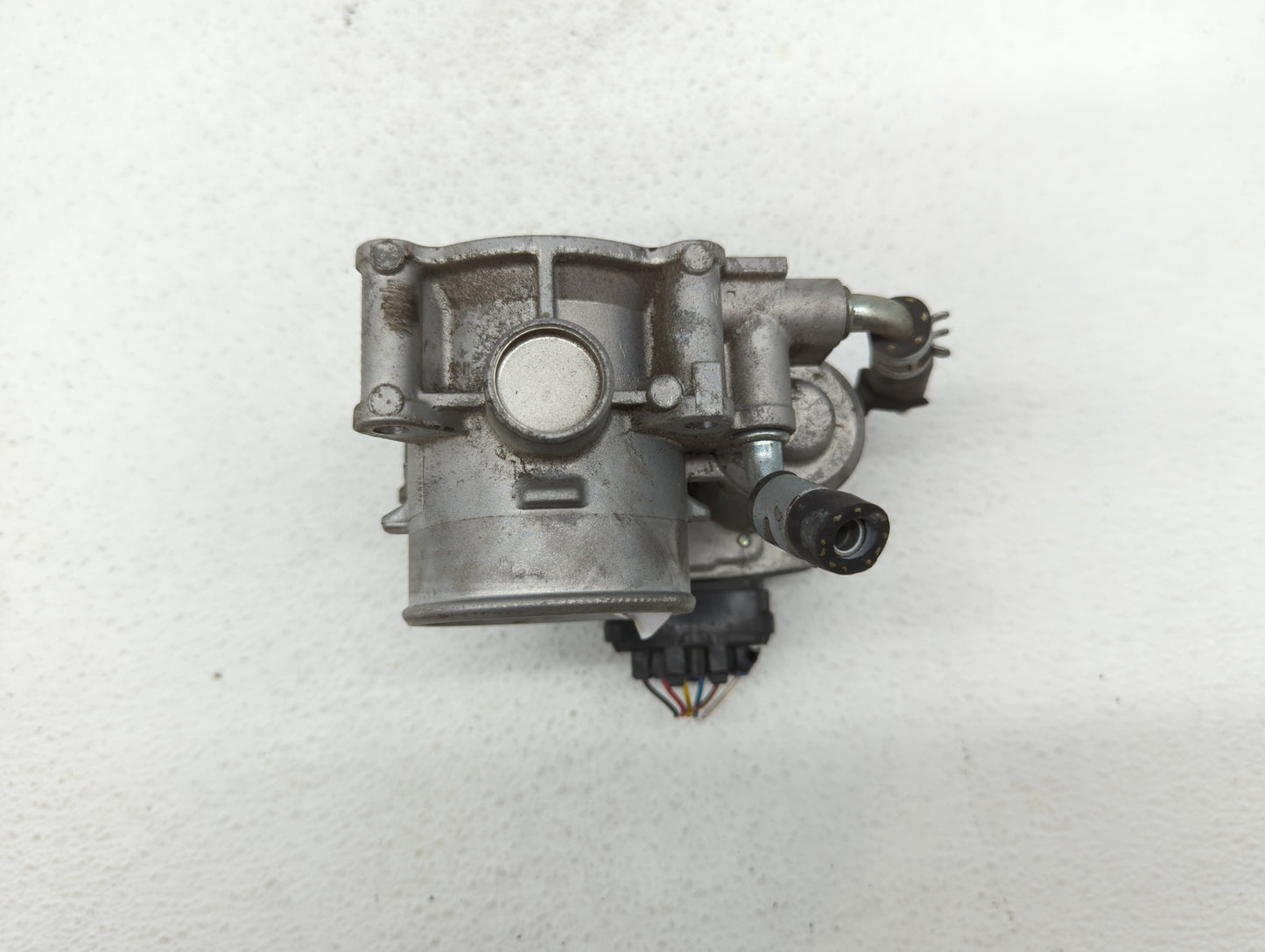 2015 Mitsubishi Outlander Sport Throttle Body P/N:67021 57021, 57021-B Fits OEM Used Auto Parts - Oemusedautoparts1.com
