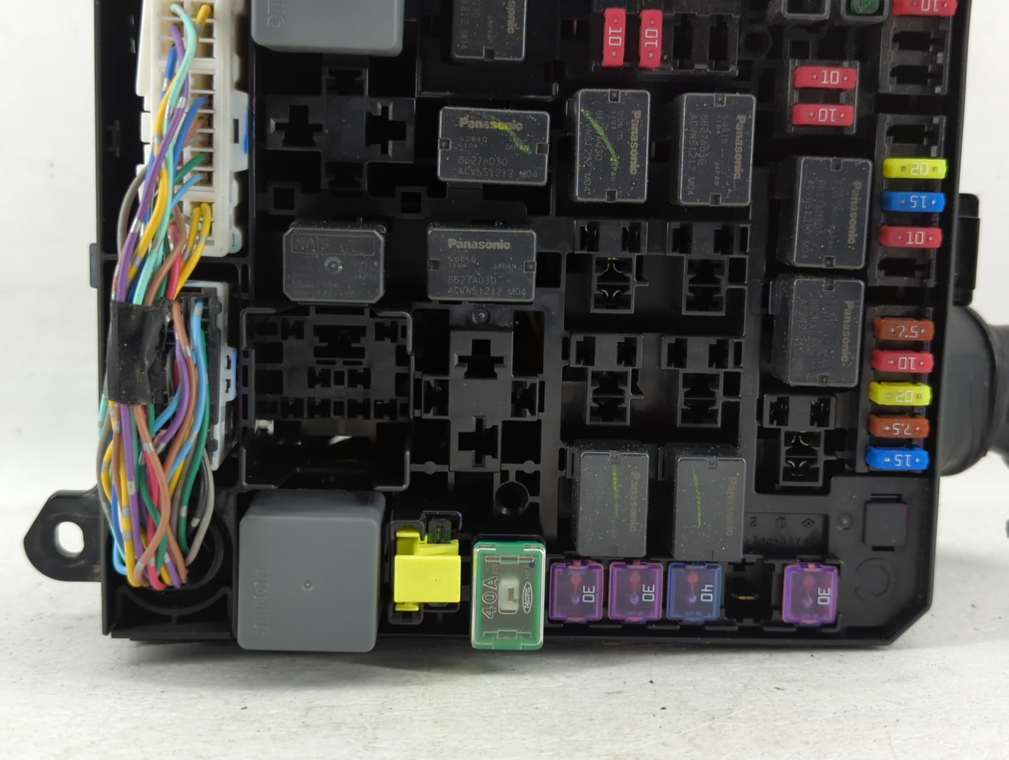 2012-2017 Mitsubishi Outlander Sport Fusebox Fuse Box Panel Relay Module P/N:8565A268 Fits Fits 2012 2013 2014 2015 2016 201
