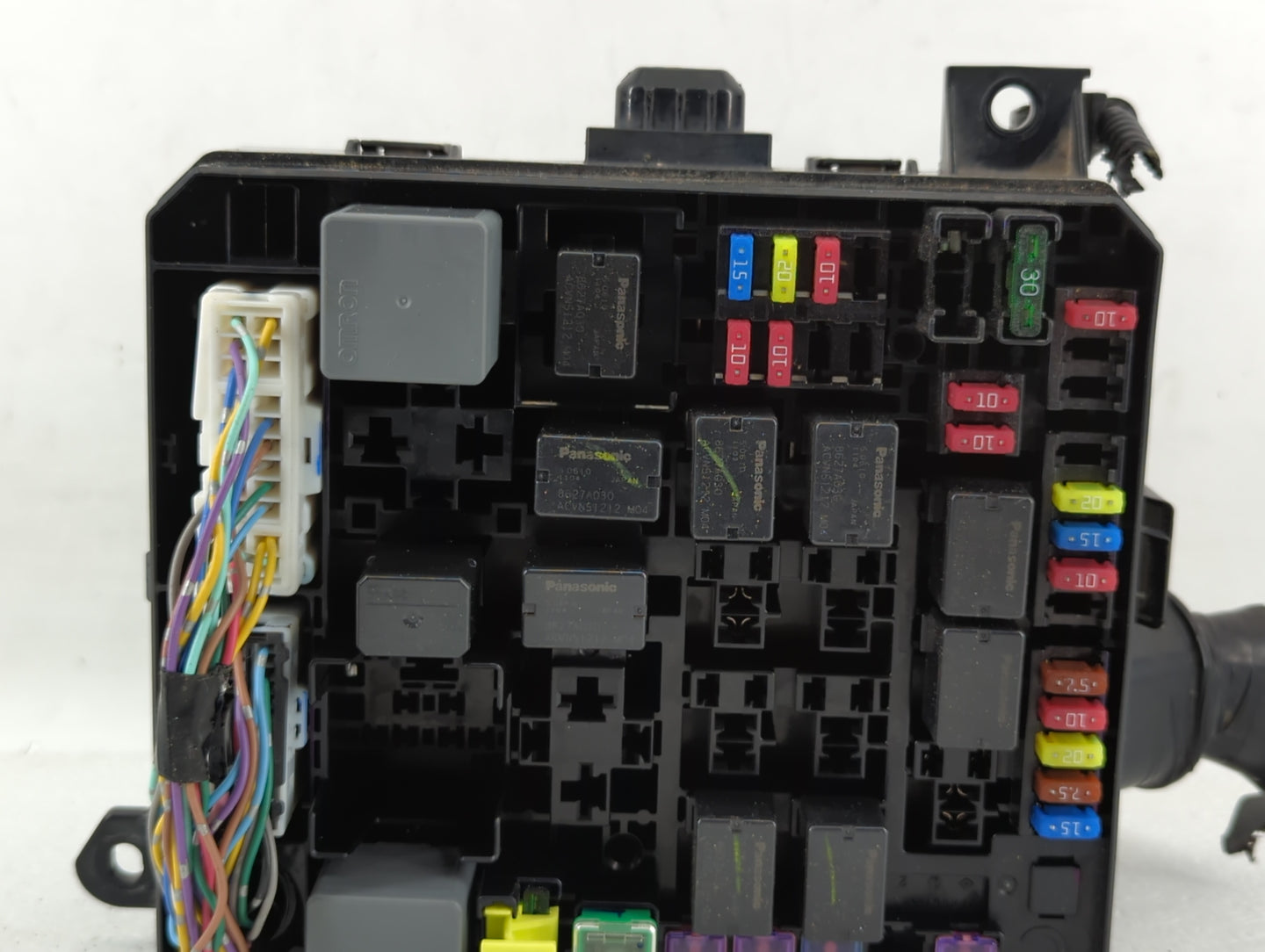 2012-2017 Mitsubishi Outlander Sport Fusebox Fuse Box Panel Relay Module P/N:8565A268 Fits Fits 2012 2013 2014 2015 2016 201