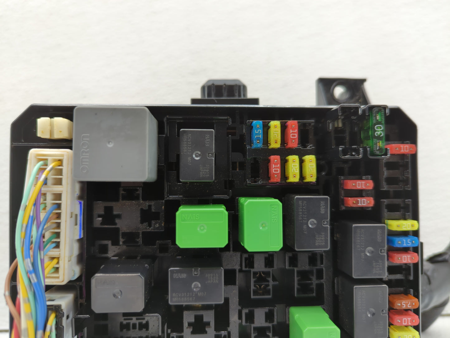 2012-2017 Mitsubishi Outlander Sport Fusebox Fuse Box Panel Relay Module P/N:8565A268 Fits Fits 2012 2013 2014 2015 2016 201