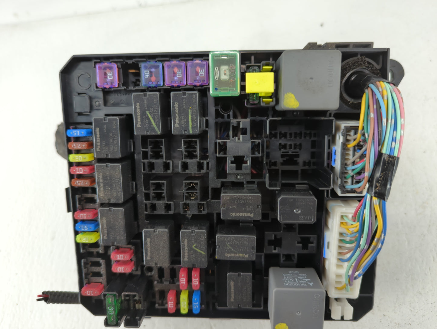 2012-2017 Mitsubishi Outlander Sport Fusebox Fuse Box Panel Relay Module P/N:8565A268 Fits Fits 2012 2013 2014 2015 2016 201