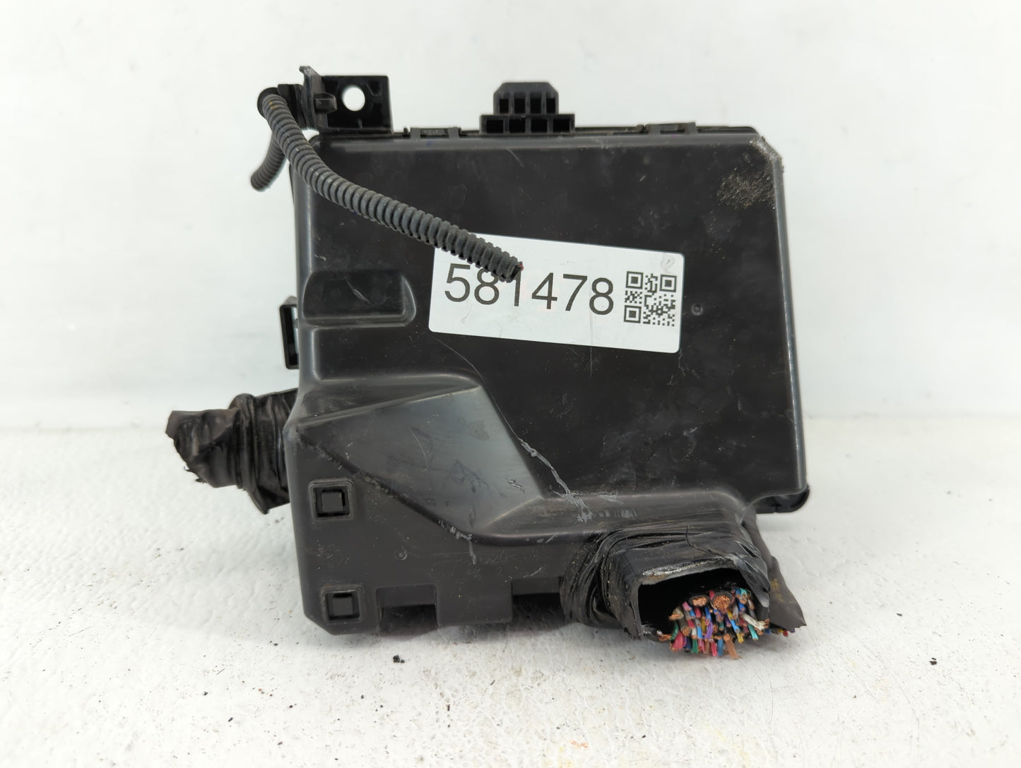 2012-2017 Mitsubishi Outlander Sport Fusebox Fuse Box Panel Relay Module P/N:8565A268 Fits Fits 2012 2013 2014 2015 2016 201