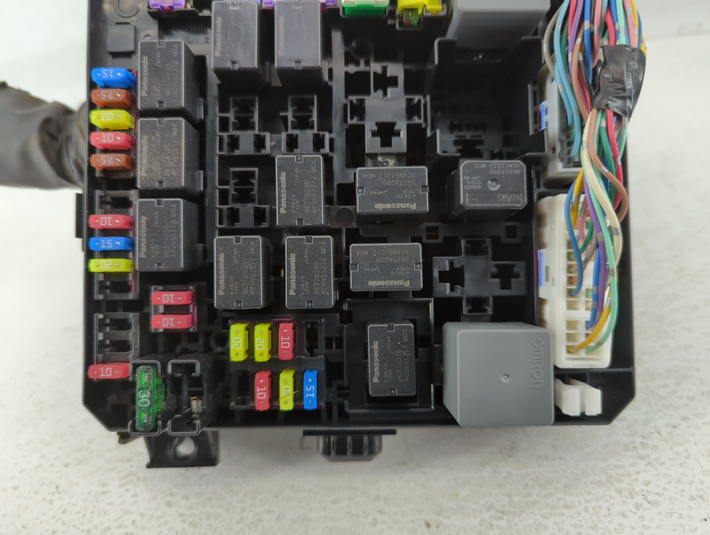 2012-2017 Mitsubishi Outlander Sport Fusebox Fuse Box Panel Relay Module P/N:8565A268 Fits Fits 2012 2013 2014 2015 2016 201