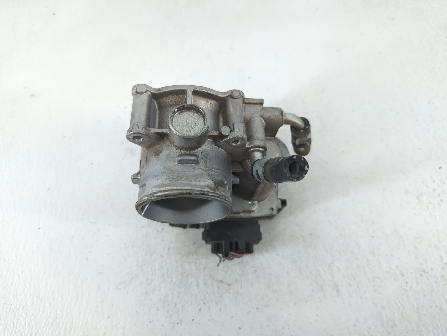 2013-2017 Mitsubishi Outlander Sport Throttle Body P/N:4X10 0018 Fits Fits 2013 2014 2015 2016 2017 OEM Used Auto Parts - Oe