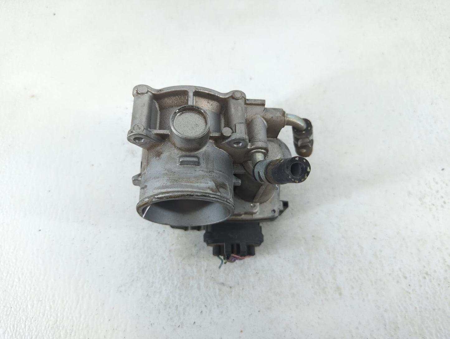 2013-2017 Mitsubishi Outlander Sport Throttle Body P/N:4X10 0018 Fits Fits 2013 2014 2015 2016 2017 OEM Used Auto Parts - Oe
