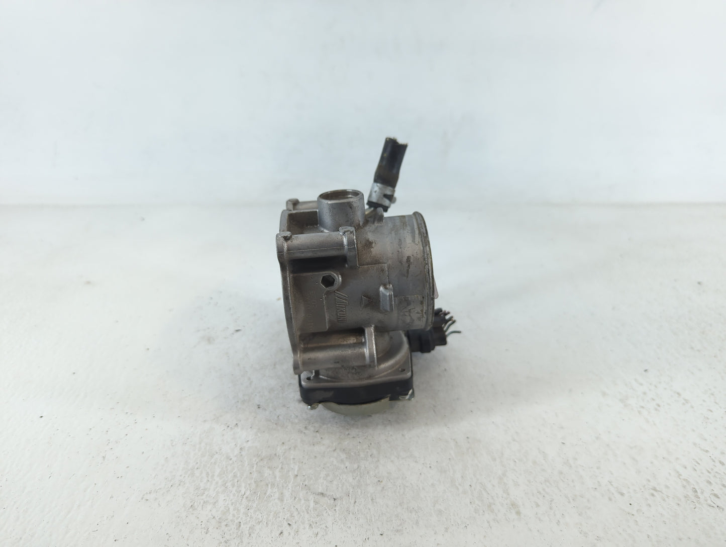 2013-2017 Mitsubishi Outlander Sport Throttle Body P/N:4X10 0018 Fits Fits 2013 2014 2015 2016 2017 OEM Used Auto Parts - Oe