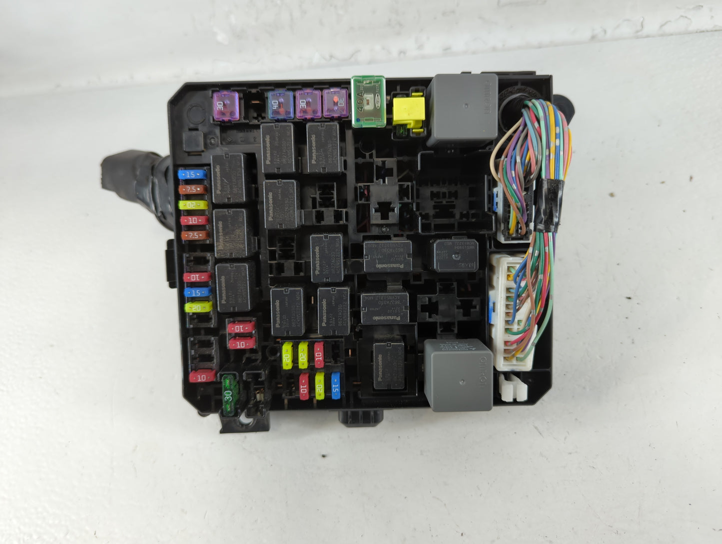 2012-2017 Mitsubishi Outlander Sport Fusebox Fuse Box Panel Relay Module P/N:8565A268 Fits Fits 2012 2013 2014 2015 2016 201