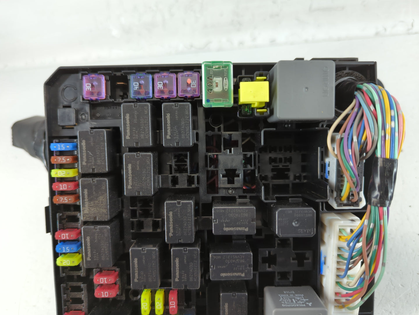 2012-2017 Mitsubishi Outlander Sport Fusebox Fuse Box Panel Relay Module P/N:8565A268 Fits Fits 2012 2013 2014 2015 2016 201