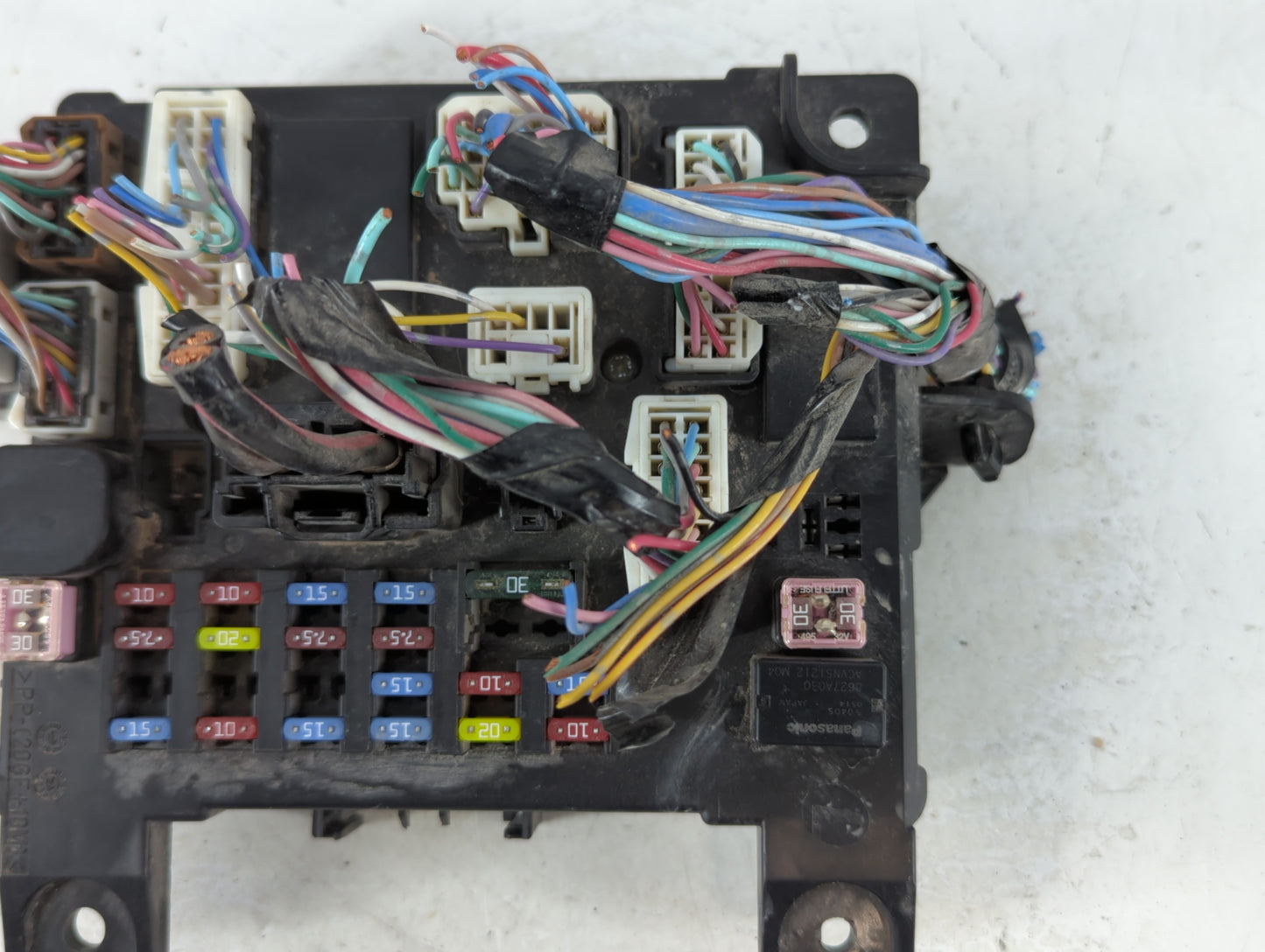 2012-2017 Mitsubishi Outlander Sport Fusebox Fuse Box Panel Relay Module P/N:4923092370 8637A647 Fits OEM Used Auto Parts - 
