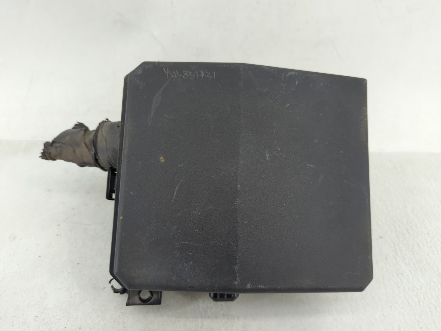 2012-2017 Mitsubishi Rvr Fusebox Fuse Box Panel Relay Module Fits Fits 2012 2013 2014 2015 2016 2017 OEM Used Auto Parts - O