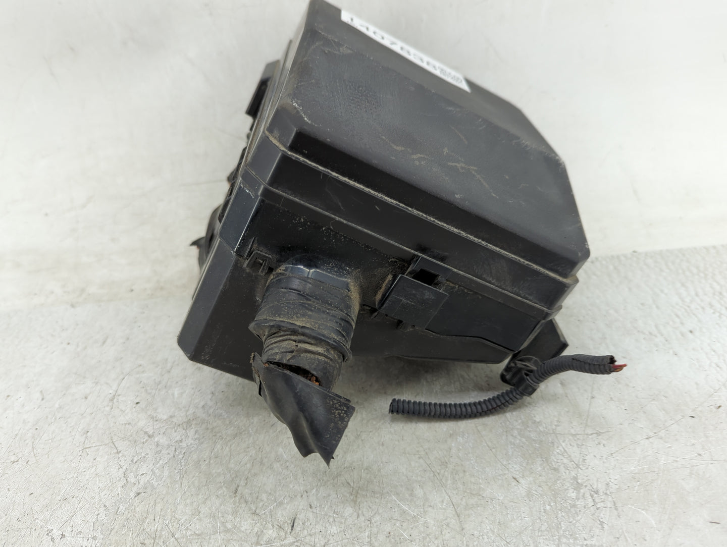 2012-2017 Mitsubishi Rvr Fusebox Fuse Box Panel Relay Module Fits Fits 2012 2013 2014 2015 2016 2017 OEM Used Auto Parts - O
