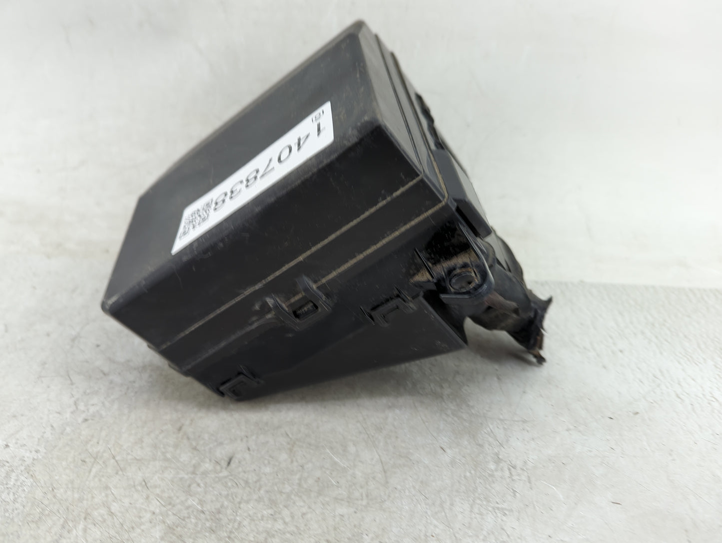 2012-2017 Mitsubishi Rvr Fusebox Fuse Box Panel Relay Module Fits Fits 2012 2013 2014 2015 2016 2017 OEM Used Auto Parts - O