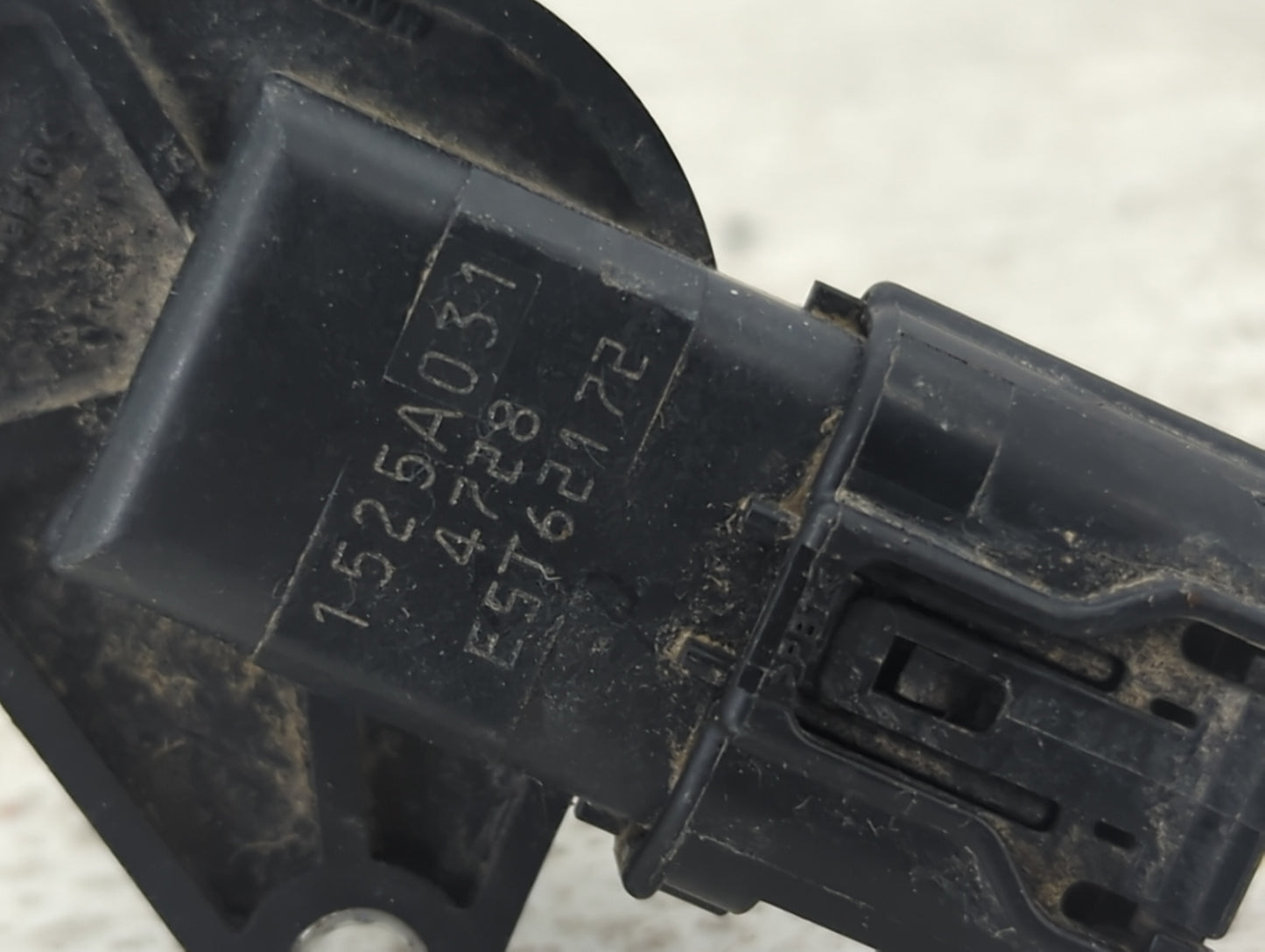 2014-2017 Mitsubishi Rvr Mass Air Flow Meter Maf 1487776 - Oemusedautoparts1.com