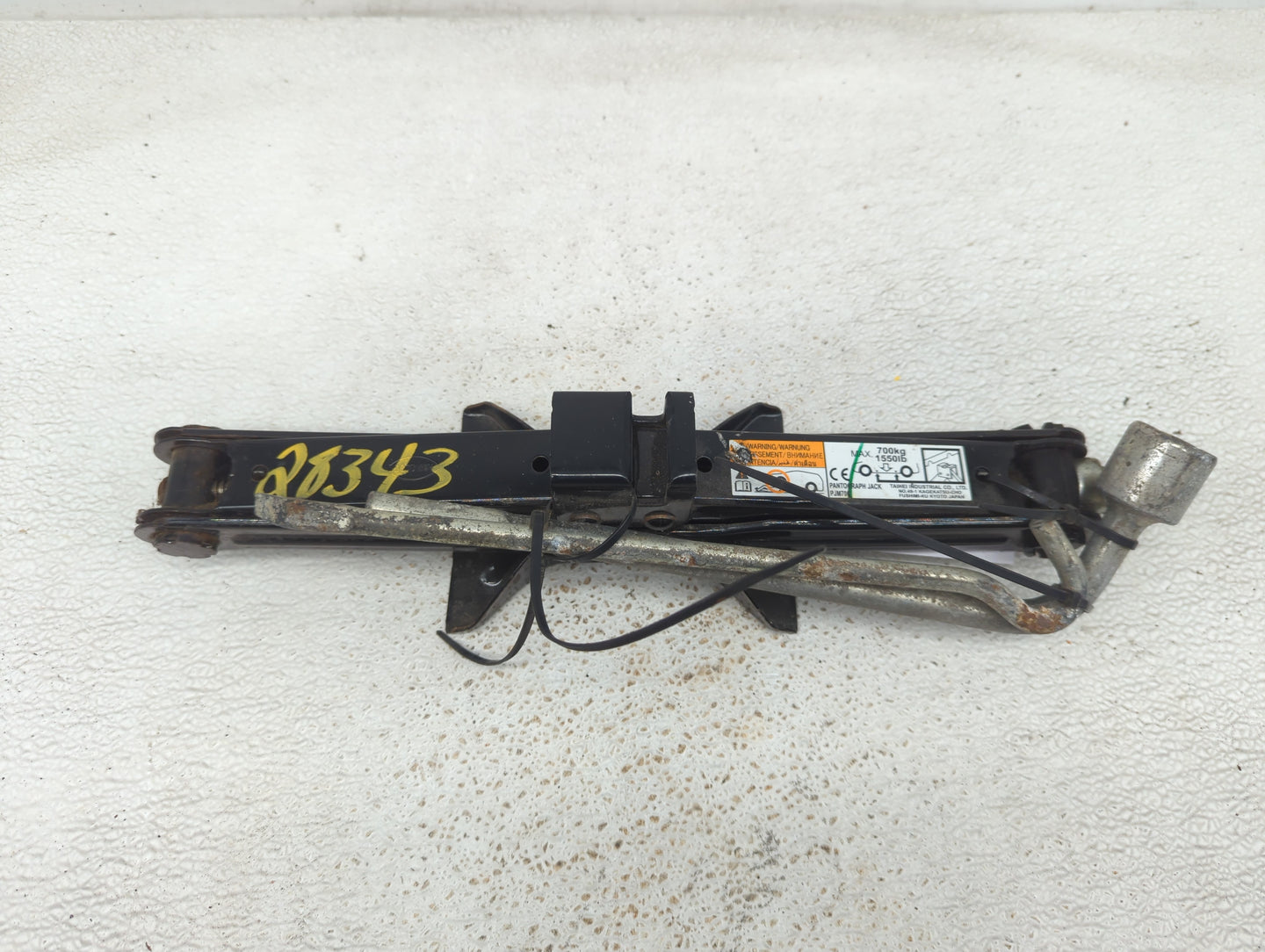 2015 Mitsubishi Mirage Mirage Spare Scissor Car Jack - Oemusedautoparts1.com