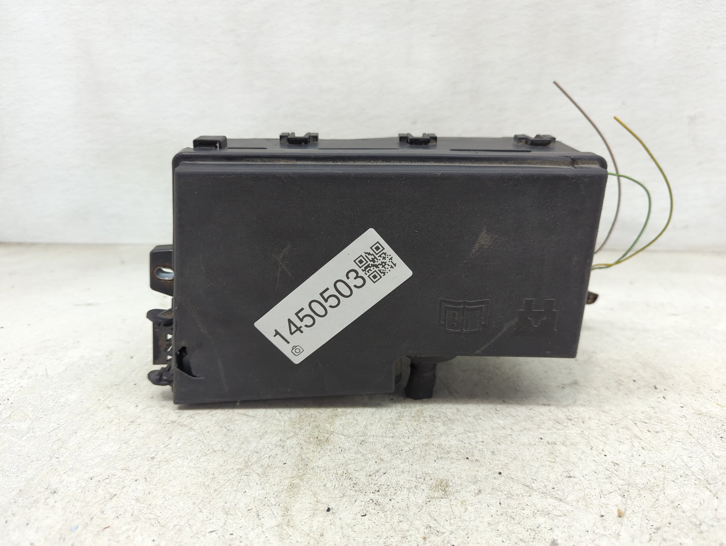 2015 Mkc Mkc Fusebox Fuse Box Panel Relay Module P/N:AV6T-14A067-AD F02345500 Fits Fits 2016 OEM Used Auto Parts - Oemusedau