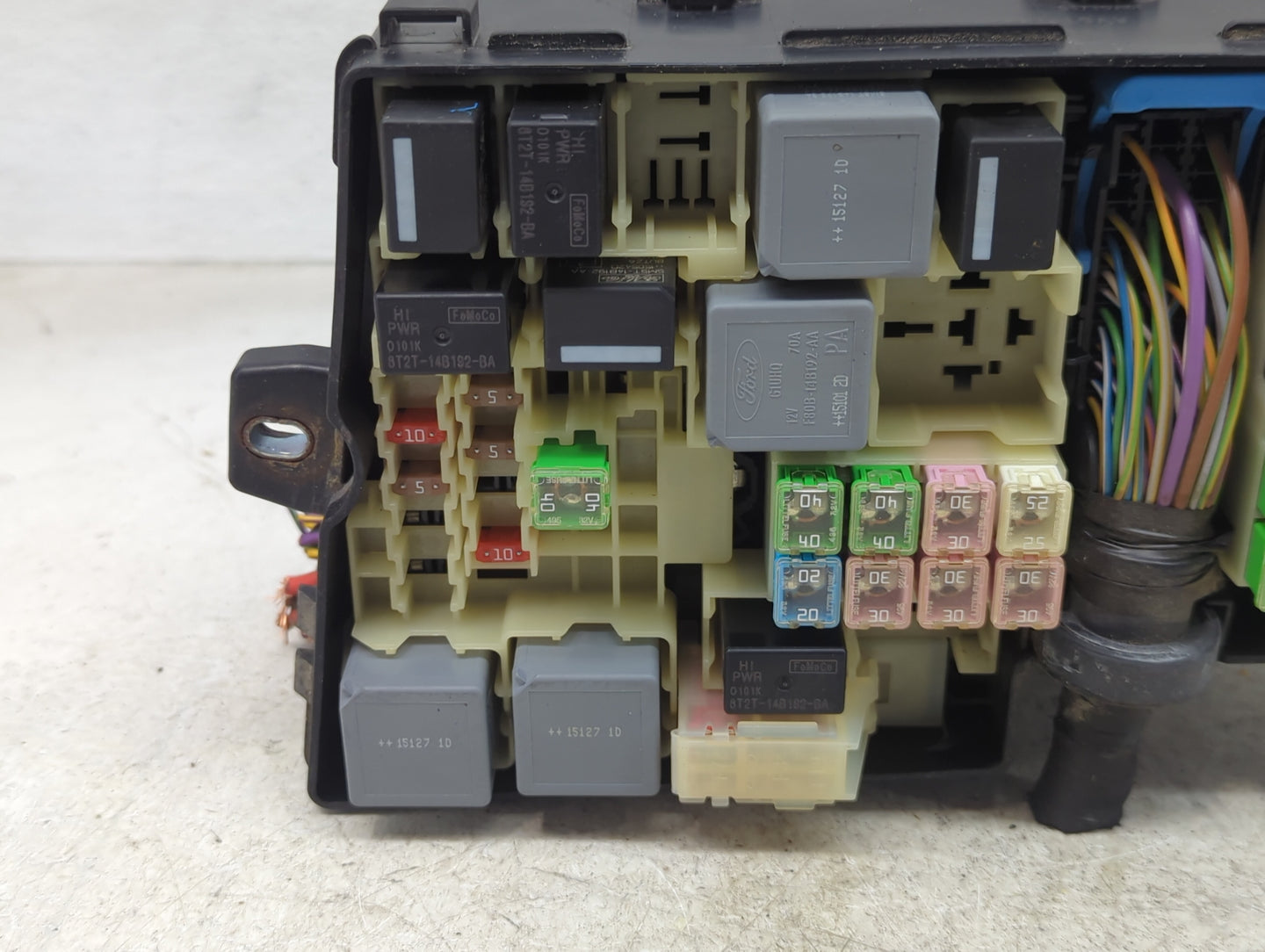 2015 Mkc Mkc Fusebox Fuse Box Panel Relay Module P/N:AV6T-14A067-AD F02345500 Fits Fits 2016 OEM Used Auto Parts - Oemusedau
