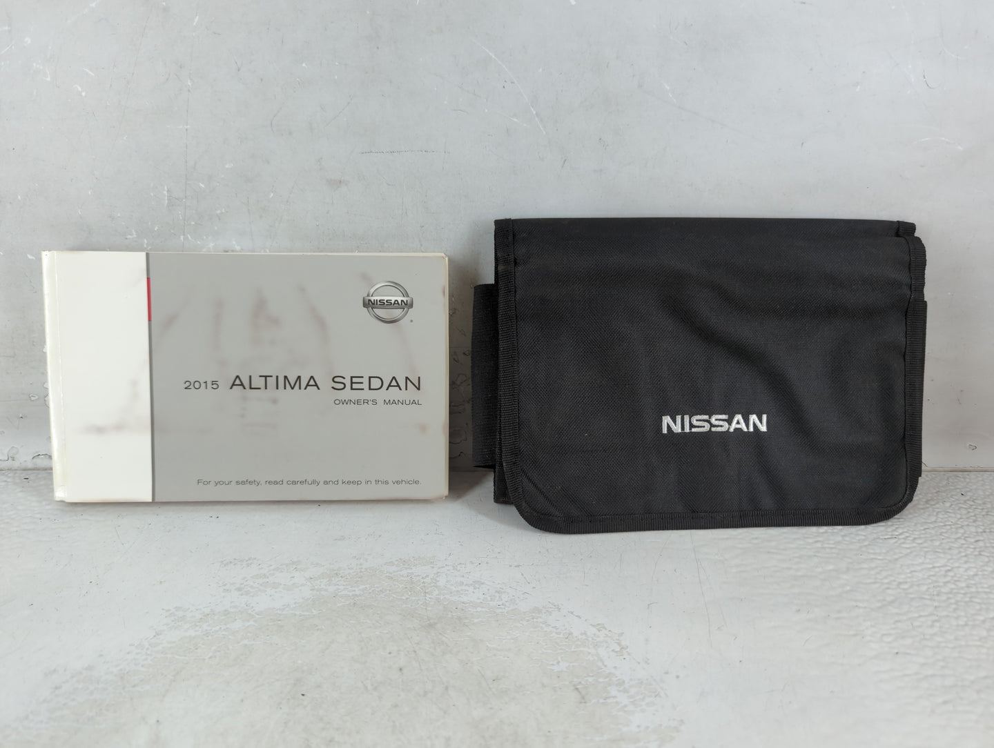 2015 Nissan Altima Owners Manual Book Guide P/N:OM15EA 0L33U3 OEM Used Auto Parts - Oemusedautoparts1.com