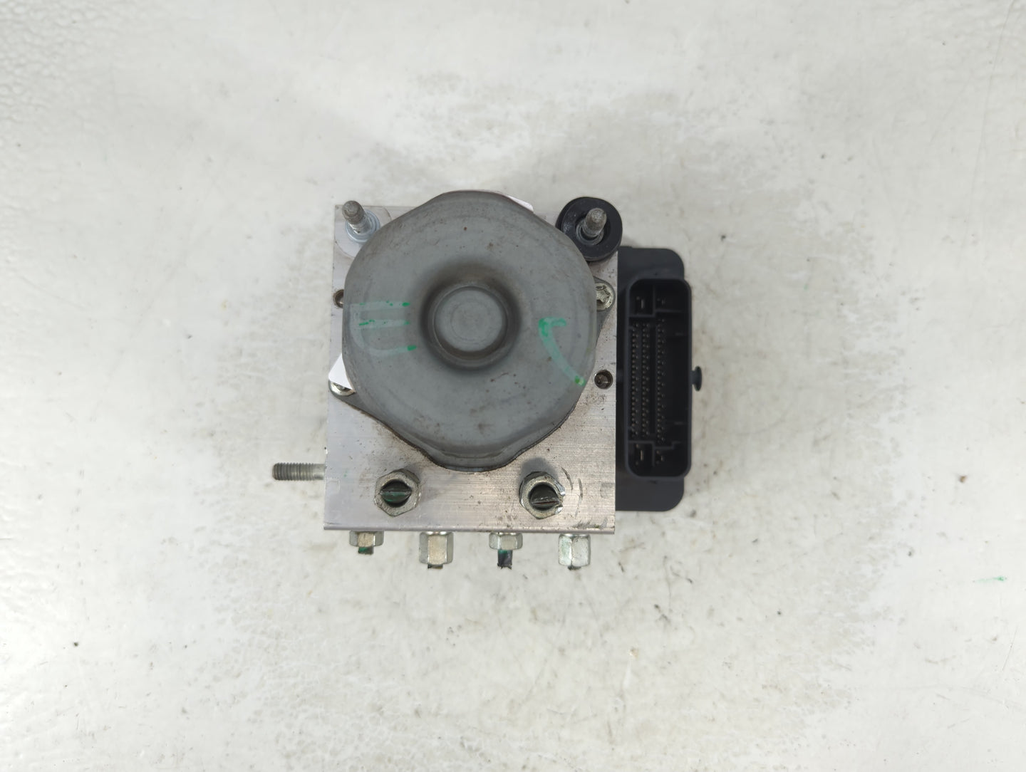 2015 Nissan Altima ABS Pump Control Module Replacement P/N:47660 9HM0A Fits OEM Used Auto Parts - Oemusedautoparts1.com