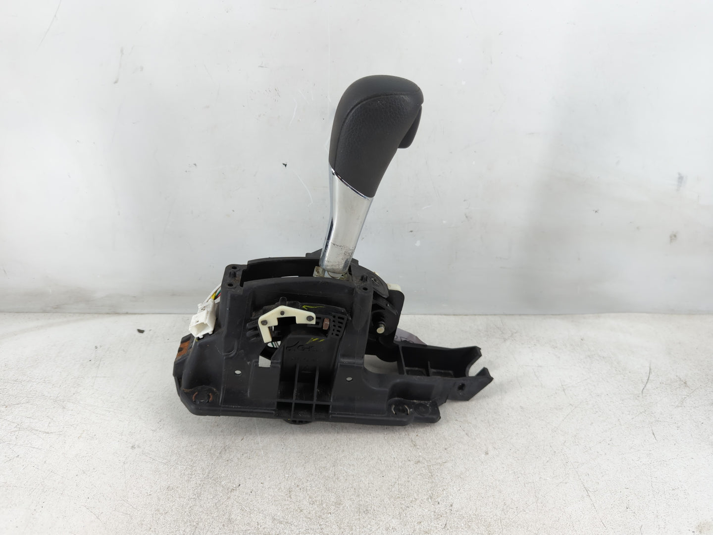 2015 Nissan Altima Passenger Right Seat Belt Front Retractor - Oemusedautoparts1.com