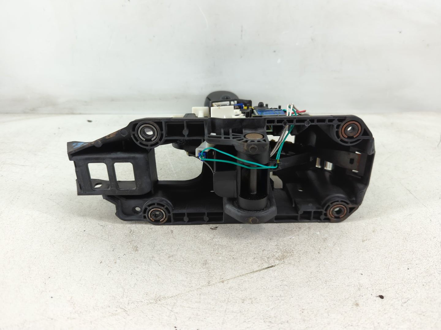 2015 Nissan Altima Passenger Right Seat Belt Front Retractor - Oemusedautoparts1.com