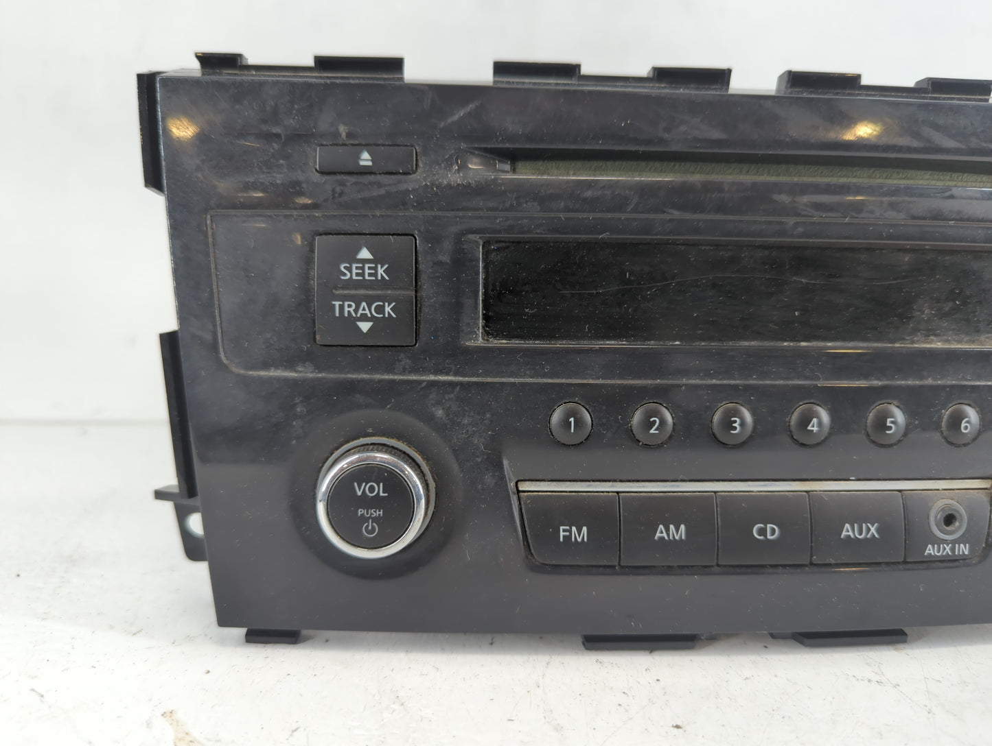 2013-2015 Nissan Altima Radio AM FM Cd Player Receiver Replacement P/N:28185 3TB0G Fits Fits 2013 2014 2015 OEM Used Auto Pa