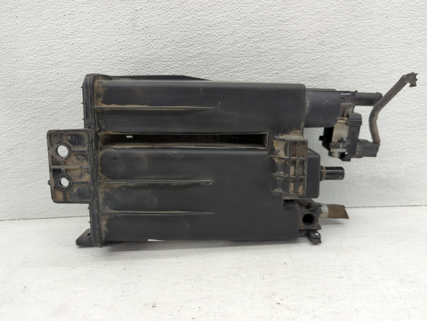 2015 Nissan Altima Fuel Vapor Charcoal Canister 1084745 - Oemusedautoparts1.com