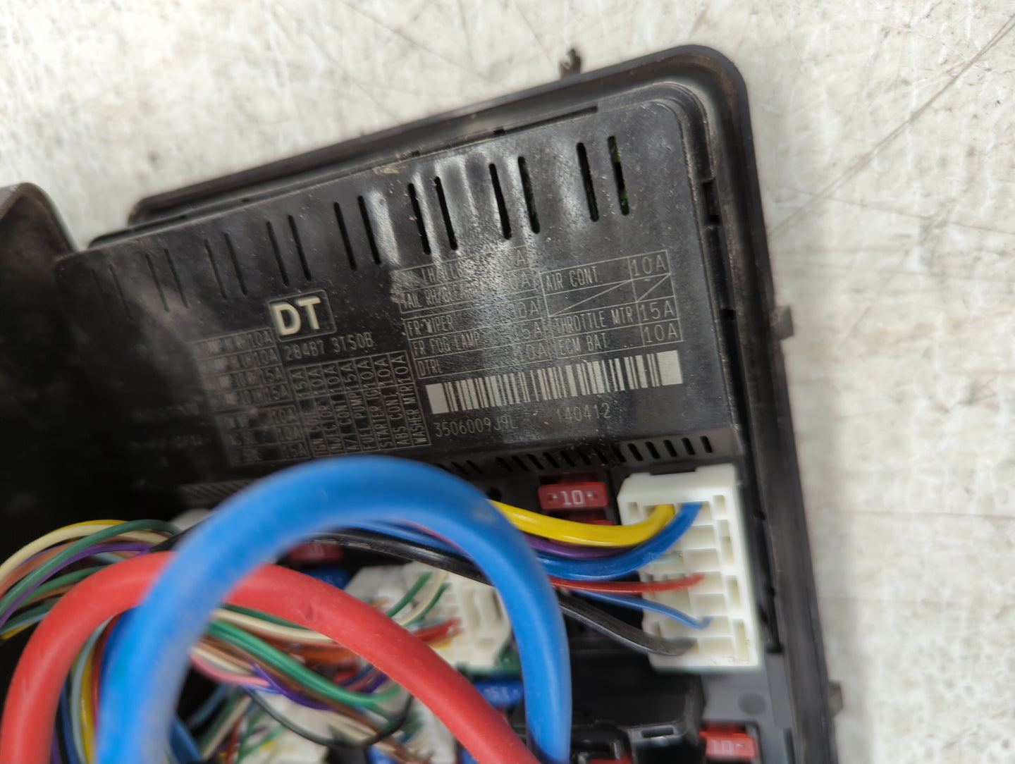 2015 Nissan Altima Fusebox Fuse Box Panel Relay Module P/N:3492 Fits OEM Used Auto Parts - Oemusedautoparts1.com