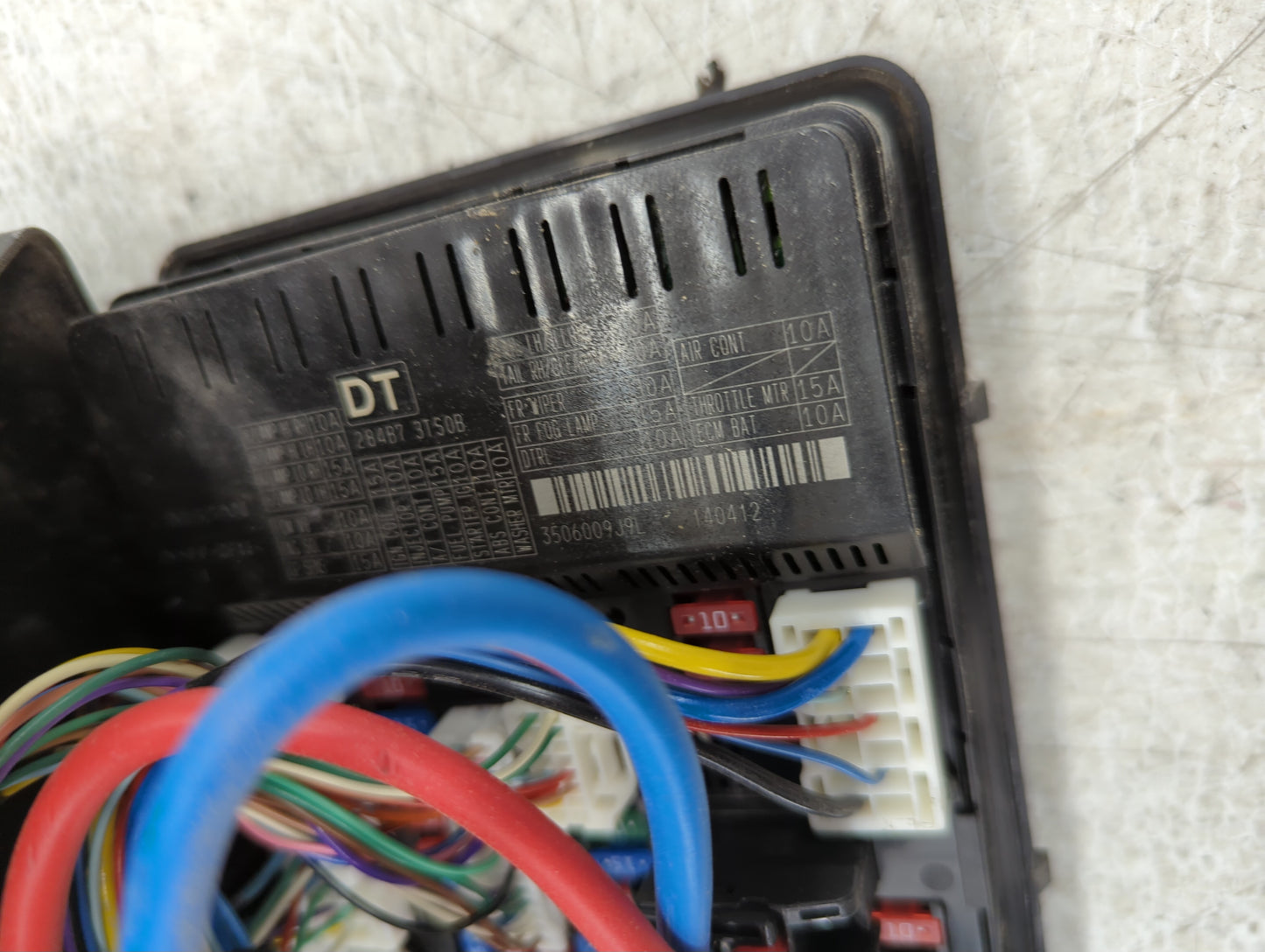 2015 Nissan Altima Fusebox Fuse Box Panel Relay Module P/N:3492 Fits OEM Used Auto Parts - Oemusedautoparts1.com