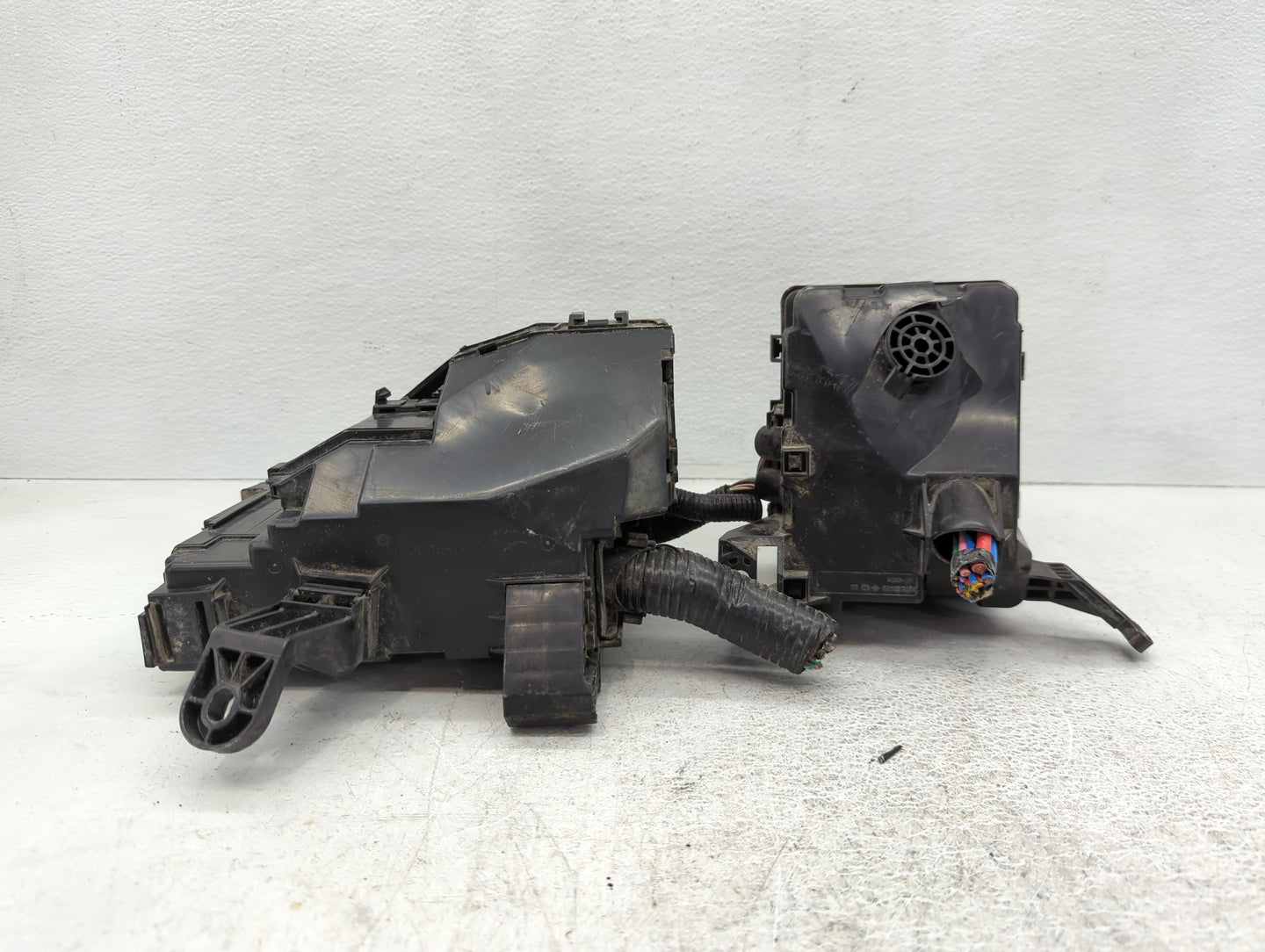 2015 Nissan Altima Fusebox Fuse Box Panel Relay Module P/N:3492 Fits OEM Used Auto Parts - Oemusedautoparts1.com