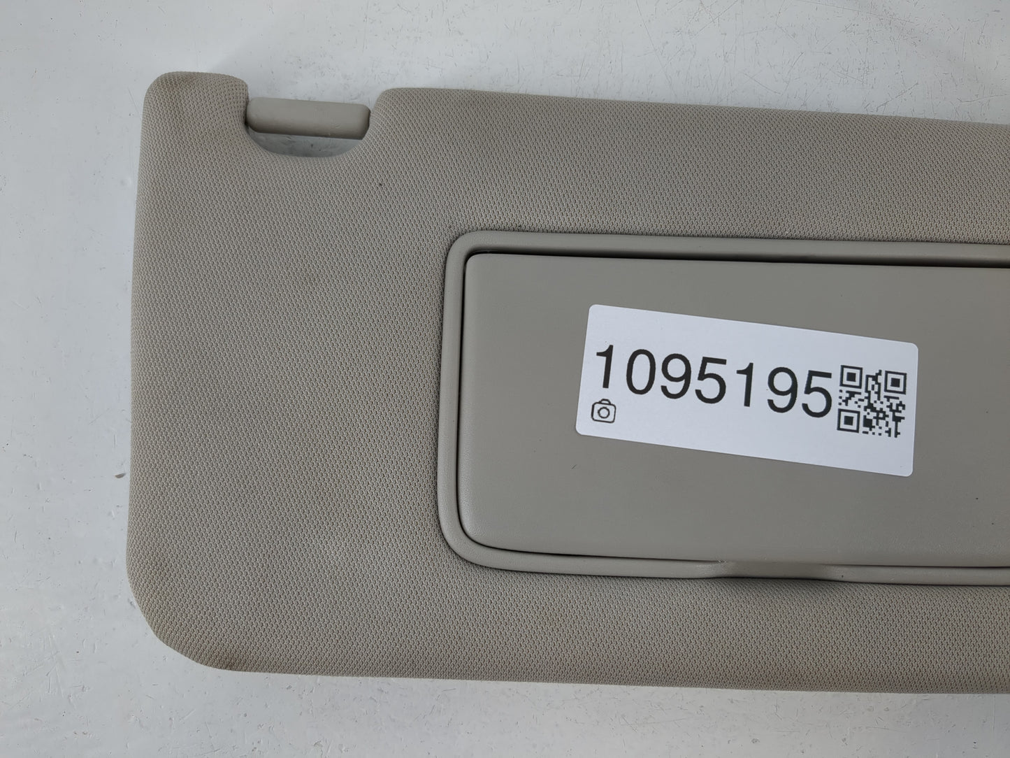 2013-2018 Nissan Altima Sun Visor Shade Replacement Passenger Right Mirror Fits Fits 2013 2014 2015 2016 2017 2018 OEM Used 