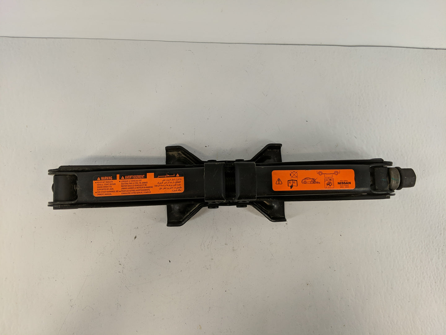 2015 Nissan Altima Spare Scissor Car Jack - Oemusedautoparts1.com