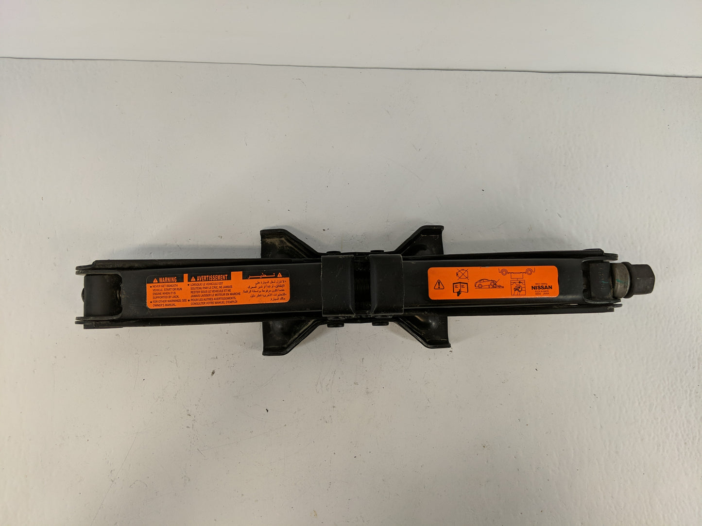 2015 Nissan Altima Spare Scissor Car Jack - Oemusedautoparts1.com