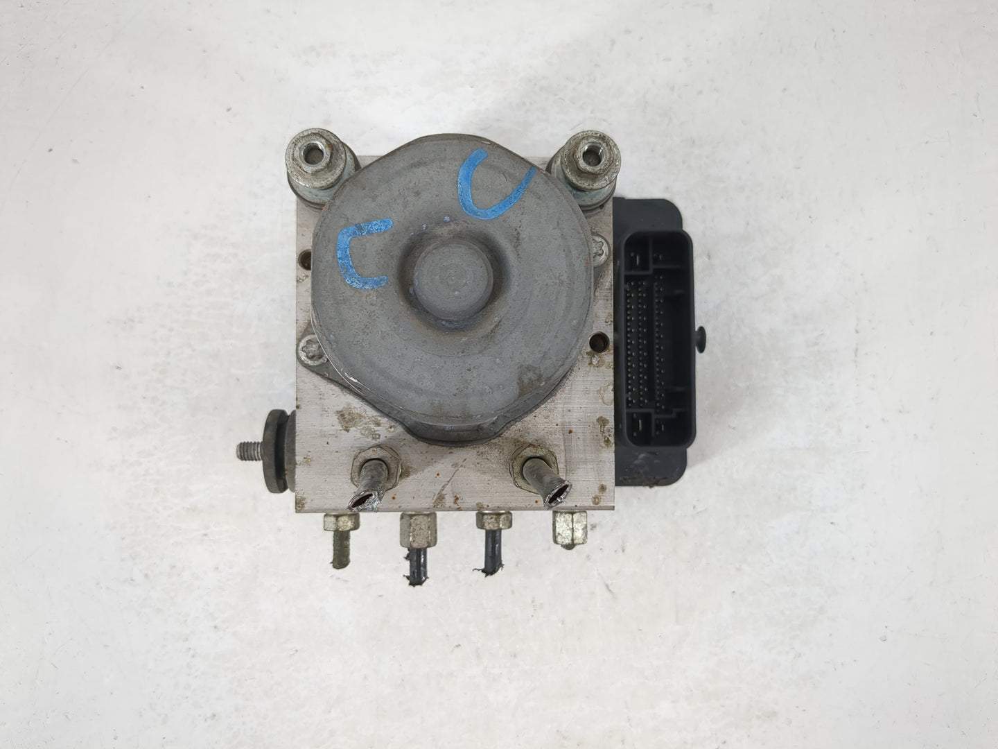 2015 Nissan Altima ABS Pump Control Module Replacement P/N:47660 9HM0A Fits OEM Used Auto Parts - Oemusedautoparts1.com