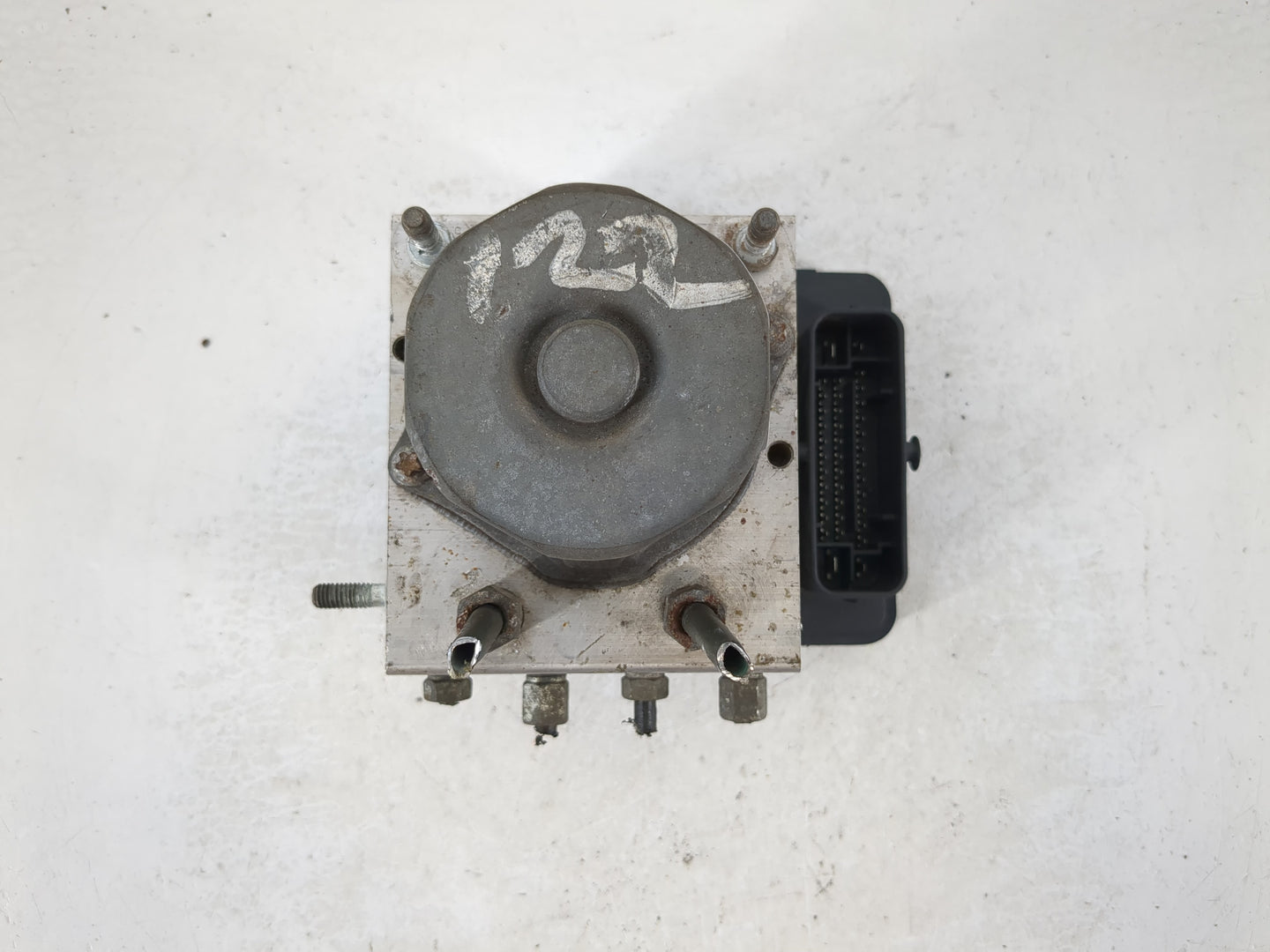 2015 Nissan Altima ABS Pump Control Module Replacement P/N:47660 3TA0C Fits OEM Used Auto Parts - Oemusedautoparts1.com