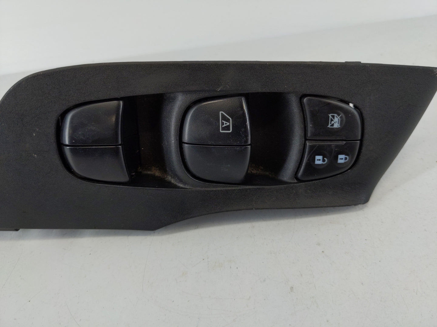 2013-2018 Nissan Altima Master Power Window Switch Replacement Driver Side Left P/N:25401 3TA5A Fits OEM Used Auto Parts - O