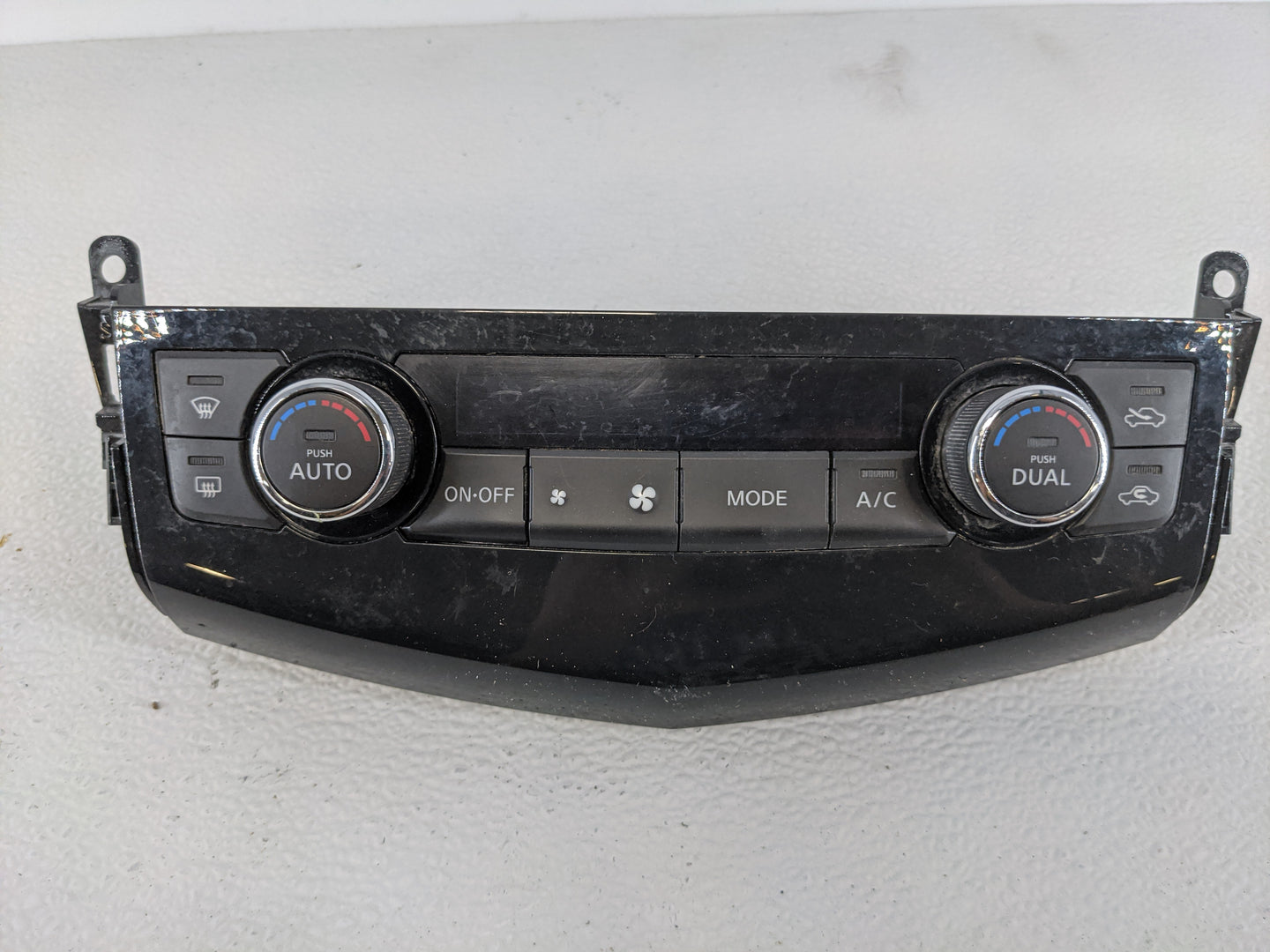 2015 Nissan Altima Climate Control Module Temperature AC/Heater Replacement P/N:27500 9HP0A Fits OEM Used Auto Parts - Oemus