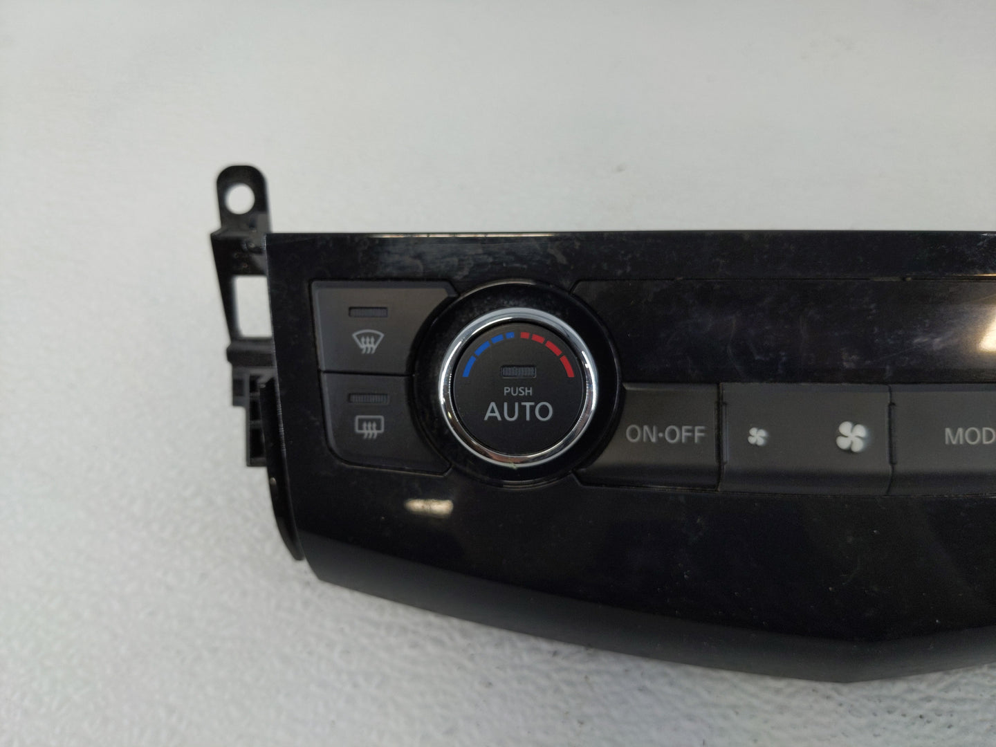 2015 Nissan Altima Climate Control Module Temperature AC/Heater Replacement P/N:27500 9HP0A Fits OEM Used Auto Parts - Oemus