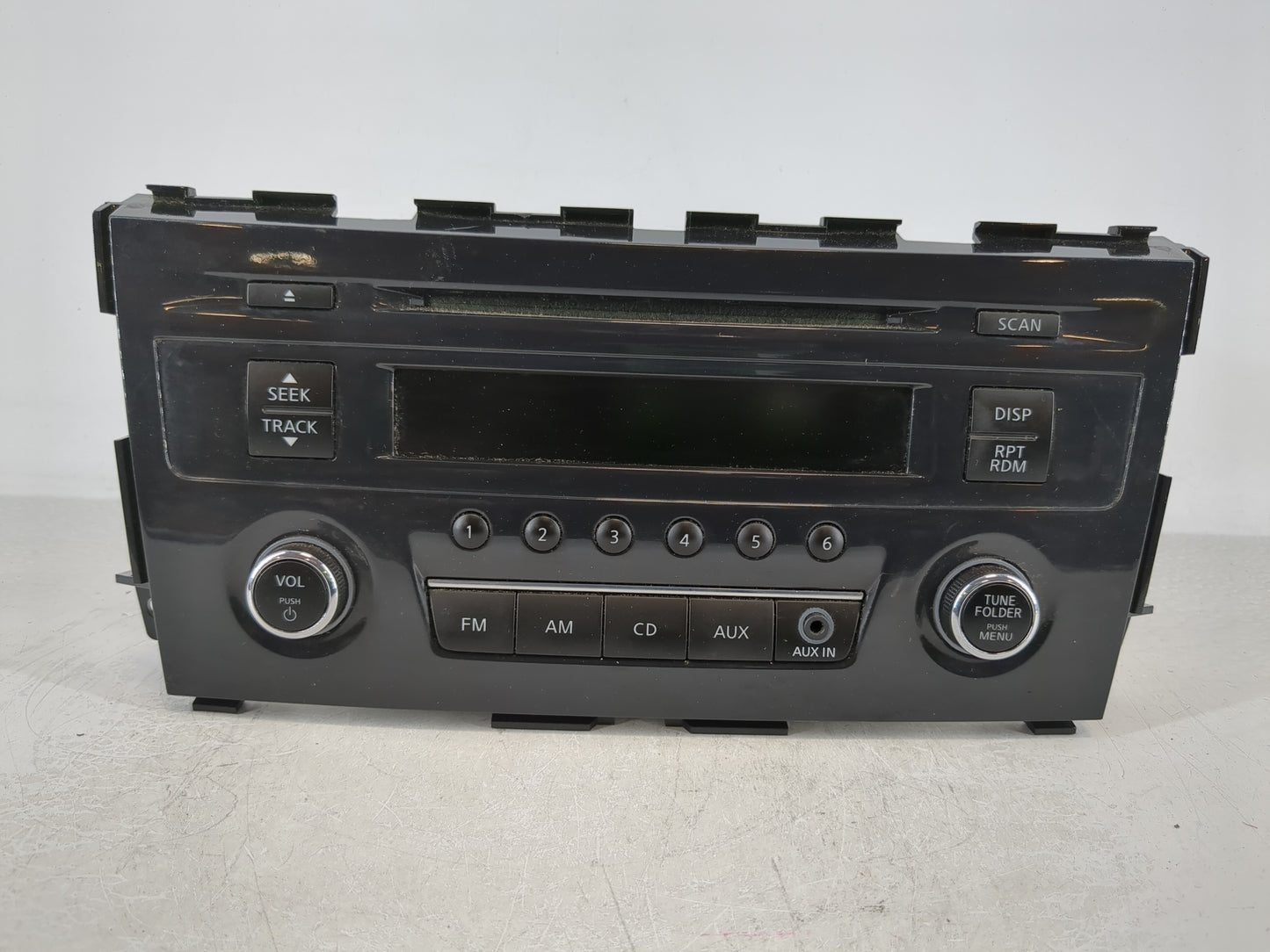 2013-2015 Nissan Altima Radio AM FM Cd Player Receiver Replacement P/N:28185 3TB0G Fits Fits 2013 2014 2015 OEM Used Auto Pa