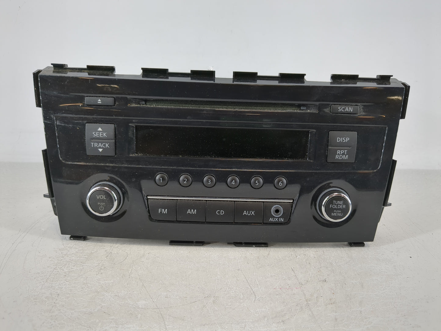2013-2015 Nissan Altima Radio AM FM Cd Player Receiver Replacement P/N:28185 3TB0G Fits Fits 2013 2014 2015 OEM Used Auto Pa