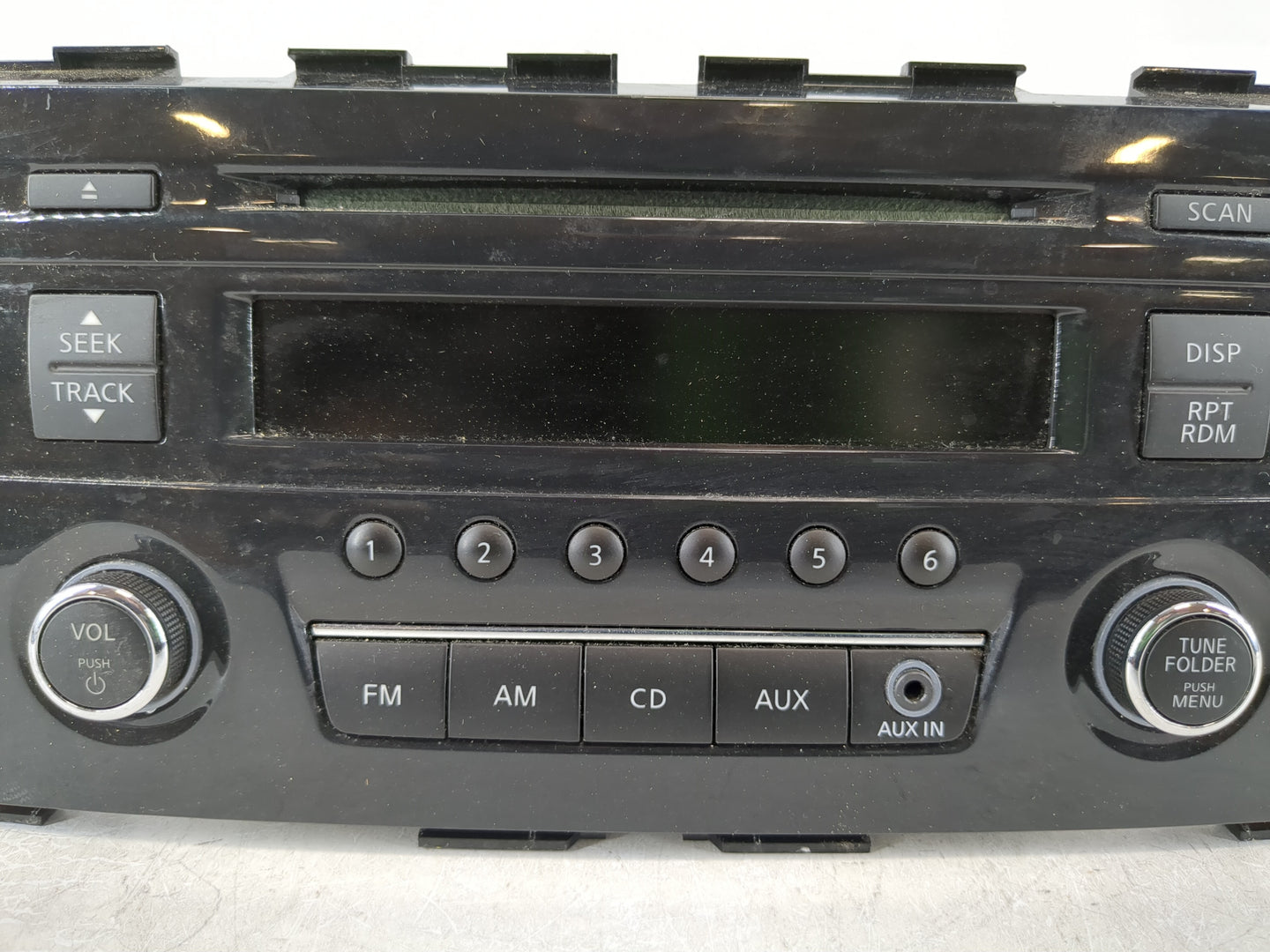 2013-2015 Nissan Altima Radio AM FM Cd Player Receiver Replacement P/N:28185 3TB0G Fits Fits 2013 2014 2015 OEM Used Auto Pa