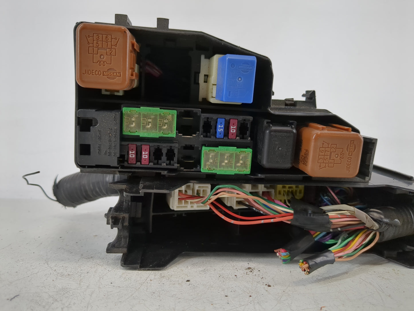 2015 Nissan Altima Fusebox Fuse Box Panel Relay Module P/N:7254-5763-30 Fits OEM Used Auto Parts - Oemusedautoparts1.com