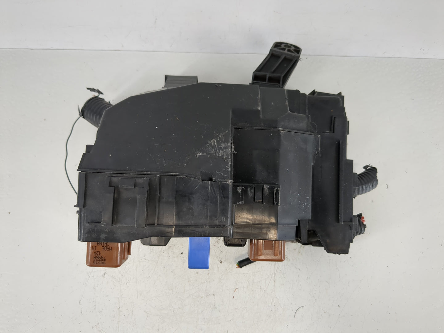 2015 Nissan Altima Fusebox Fuse Box Panel Relay Module P/N:7254-5763-30 Fits OEM Used Auto Parts - Oemusedautoparts1.com