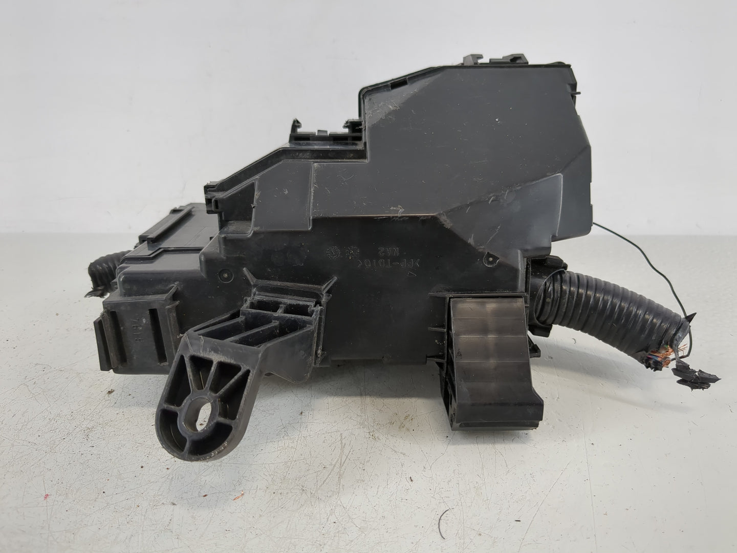 2015 Nissan Altima Fusebox Fuse Box Panel Relay Module P/N:7254-5763-30 Fits OEM Used Auto Parts - Oemusedautoparts1.com
