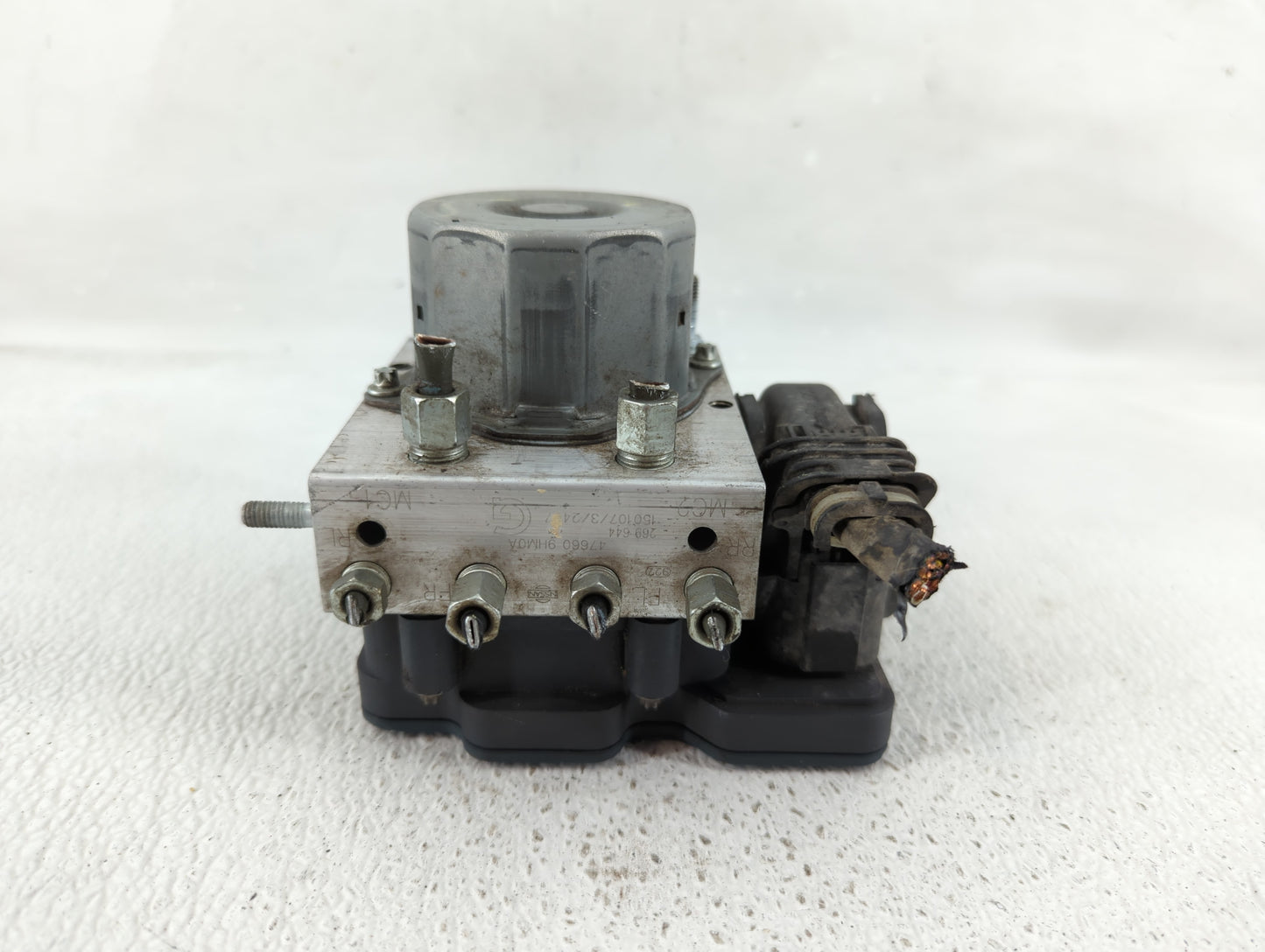 2015 Nissan Altima ABS Pump Control Module Replacement P/N:47660 9HM0A Fits OEM Used Auto Parts - Oemusedautoparts1.com