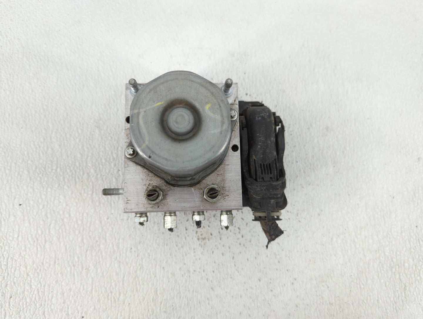 2015 Nissan Altima ABS Pump Control Module Replacement P/N:47660 9HM0A Fits OEM Used Auto Parts - Oemusedautoparts1.com