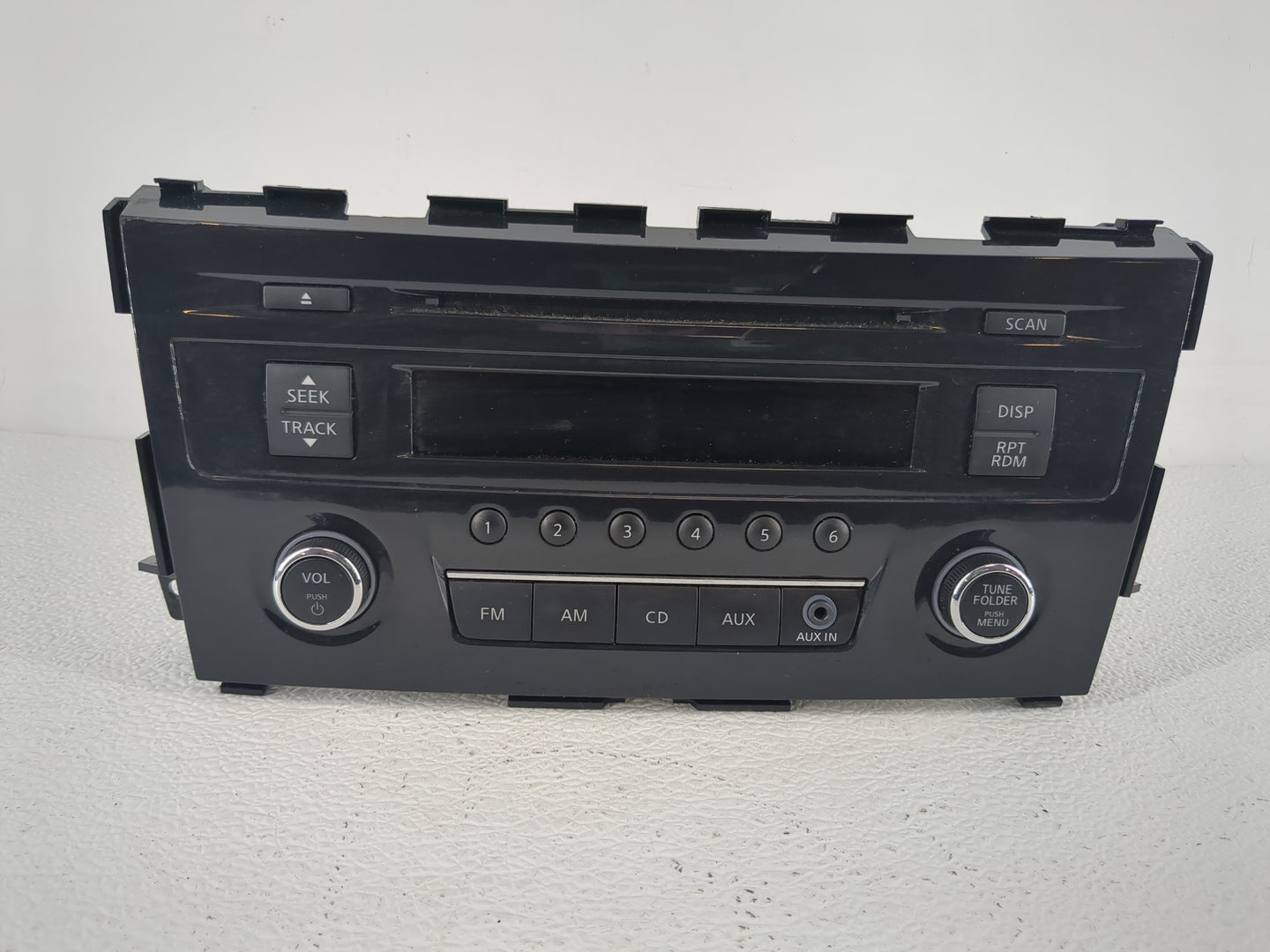 2013-2015 Nissan Altima Radio AM FM Cd Player Receiver Replacement P/N:28185 3TB0G Fits Fits 2013 2014 2015 OEM Used Auto Pa