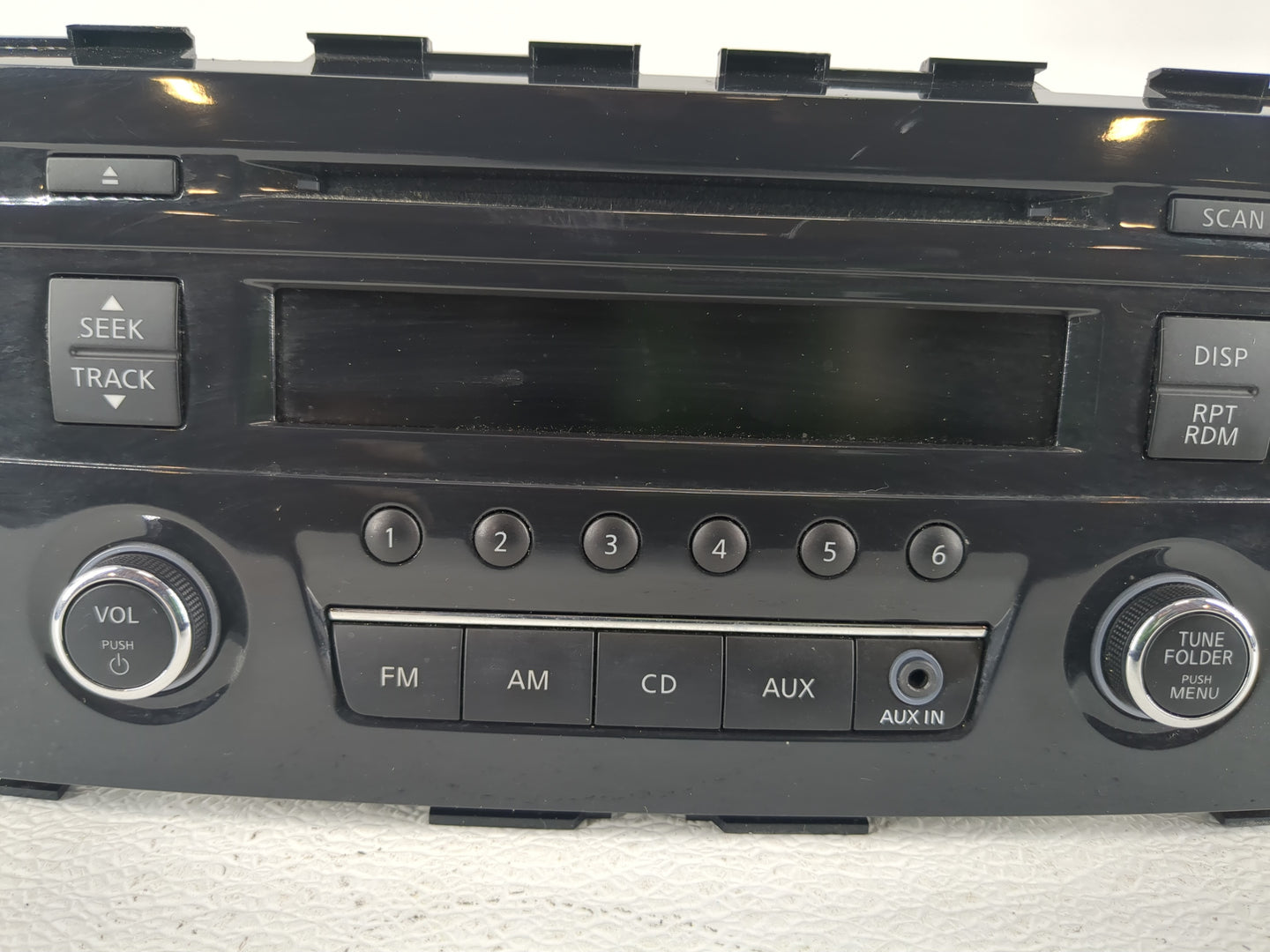 2013-2015 Nissan Altima Radio AM FM Cd Player Receiver Replacement P/N:28185 3TB0G Fits Fits 2013 2014 2015 OEM Used Auto Pa