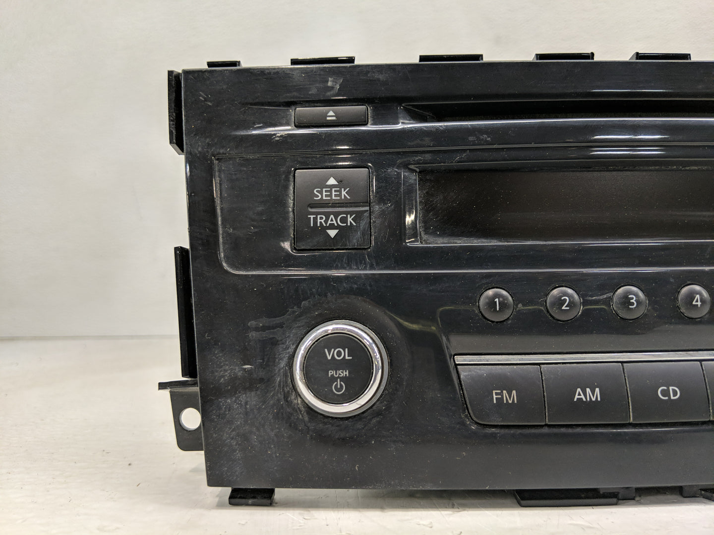 2013-2015 Nissan Altima Radio AM FM Cd Player Receiver Replacement P/N:28185 3TB0C Fits Fits 2013 2014 2015 OEM Used Auto Pa