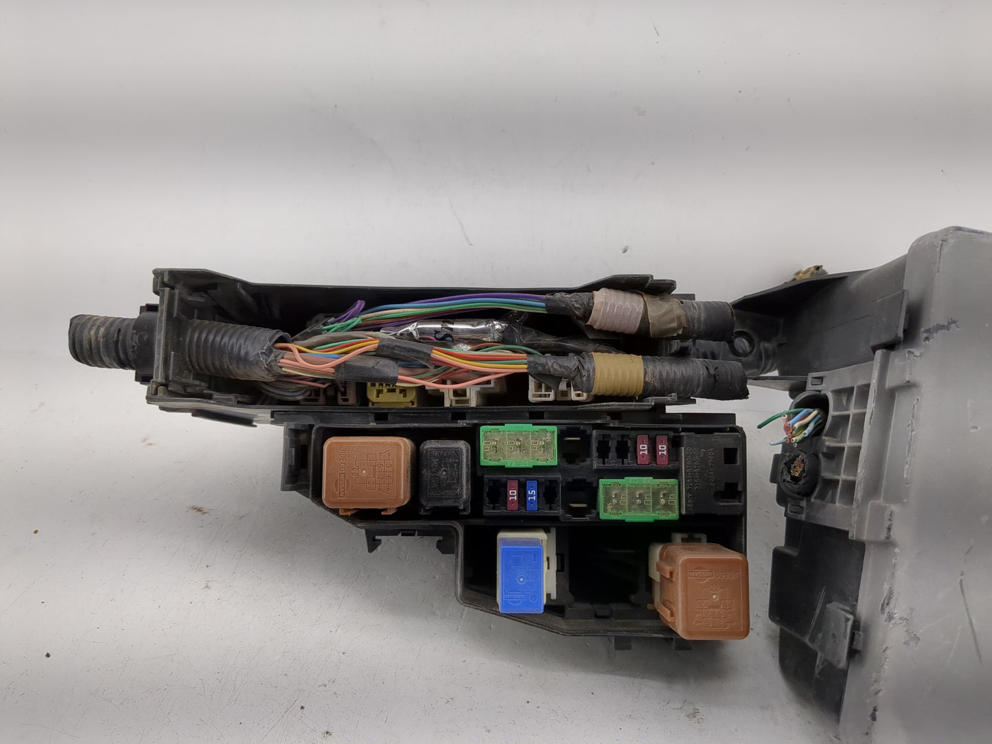 2015 Nissan Altima Fusebox Fuse Box Panel Relay Module Fits OEM Used Auto Parts - Oemusedautoparts1.com