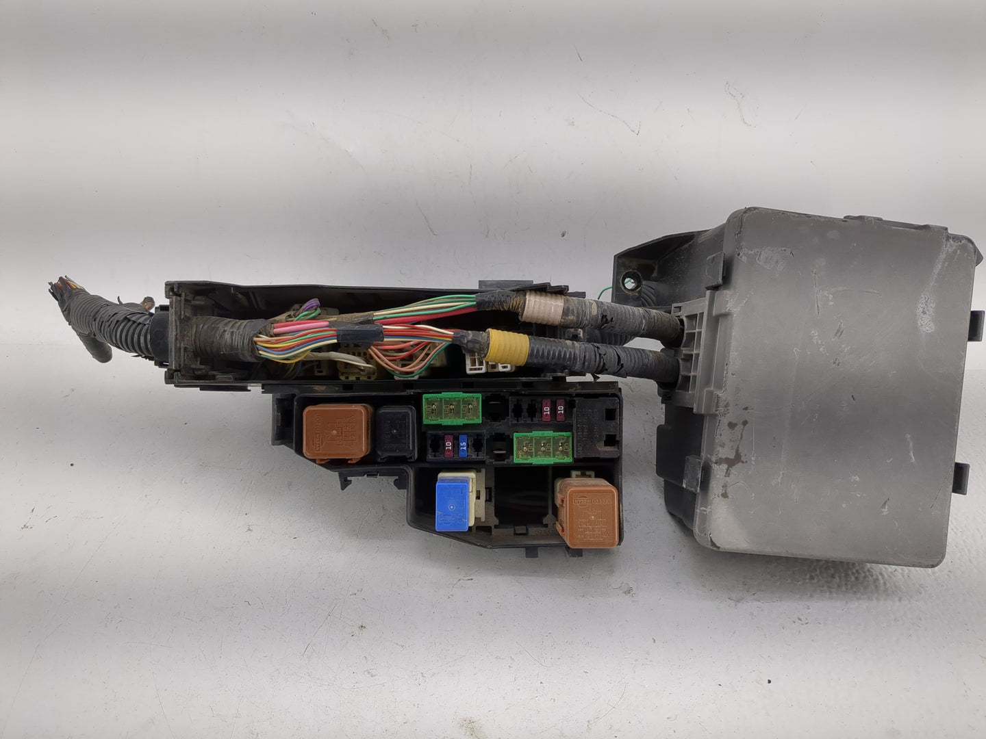 2015 Nissan Altima Fusebox Fuse Box Panel Relay Module Fits OEM Used Auto Parts - Oemusedautoparts1.com